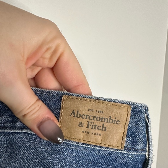 Abercrombie and Fitch Dad Jeans - Picture 6 of 6